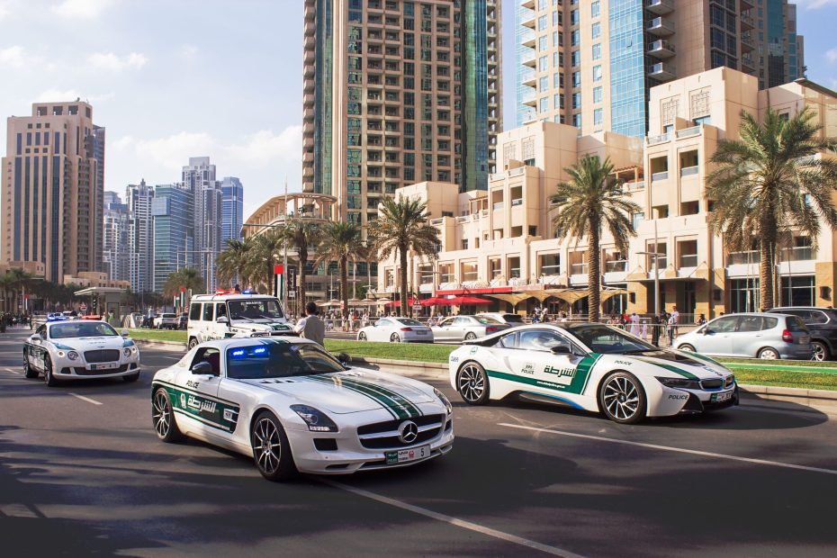 Ultimate UAE Destinations for Car Enthusiasts